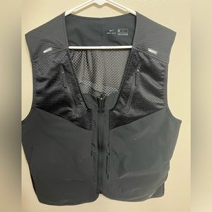 black nike vest
